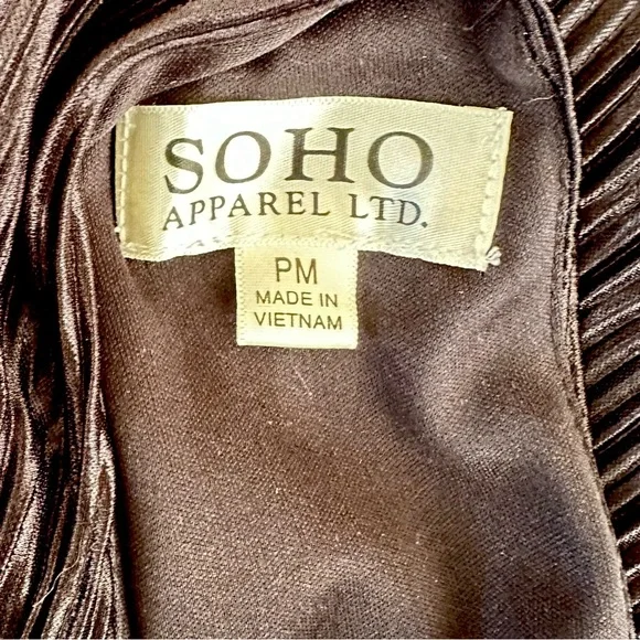 Soho Apparel Petite Medium Black Pleated High Collar with Open Neck A-Line LBD - Picture 11 of 14